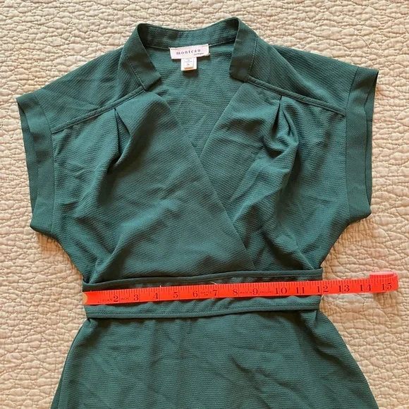 🎉 3/$15 Green Monteau Capsleeve Dress S - Picture 6 of 9
